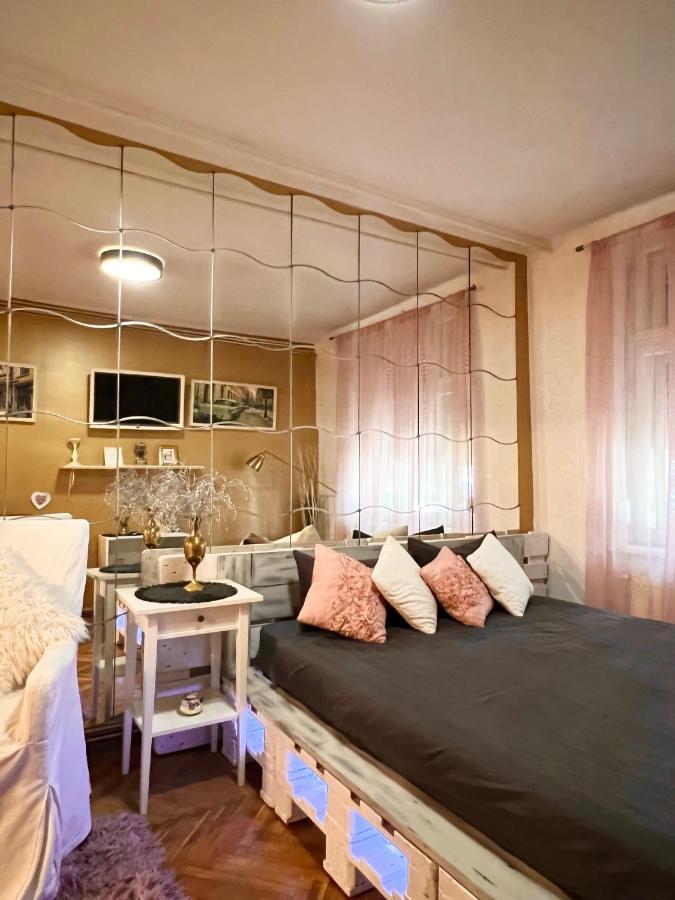 Апартаменти Studio Mosilor Бухарест Екстер'єр фото